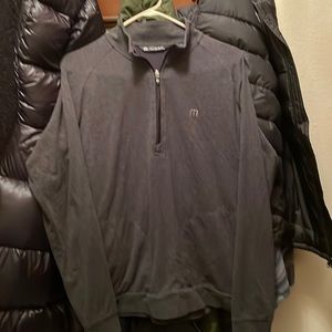 Travis Mathew 1/2 zip mock neck long sleeve size medium M